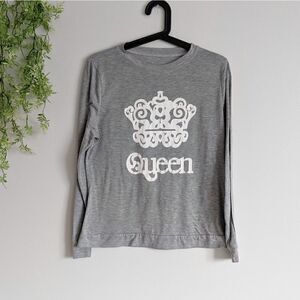 Queen Crown Gray Long Sleeve Tee